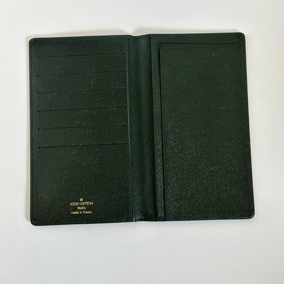 AUTH Louis Vuitton Green Taiga Leather Long Wallet Check Book Bill Credit Card - Picture 8 of 9